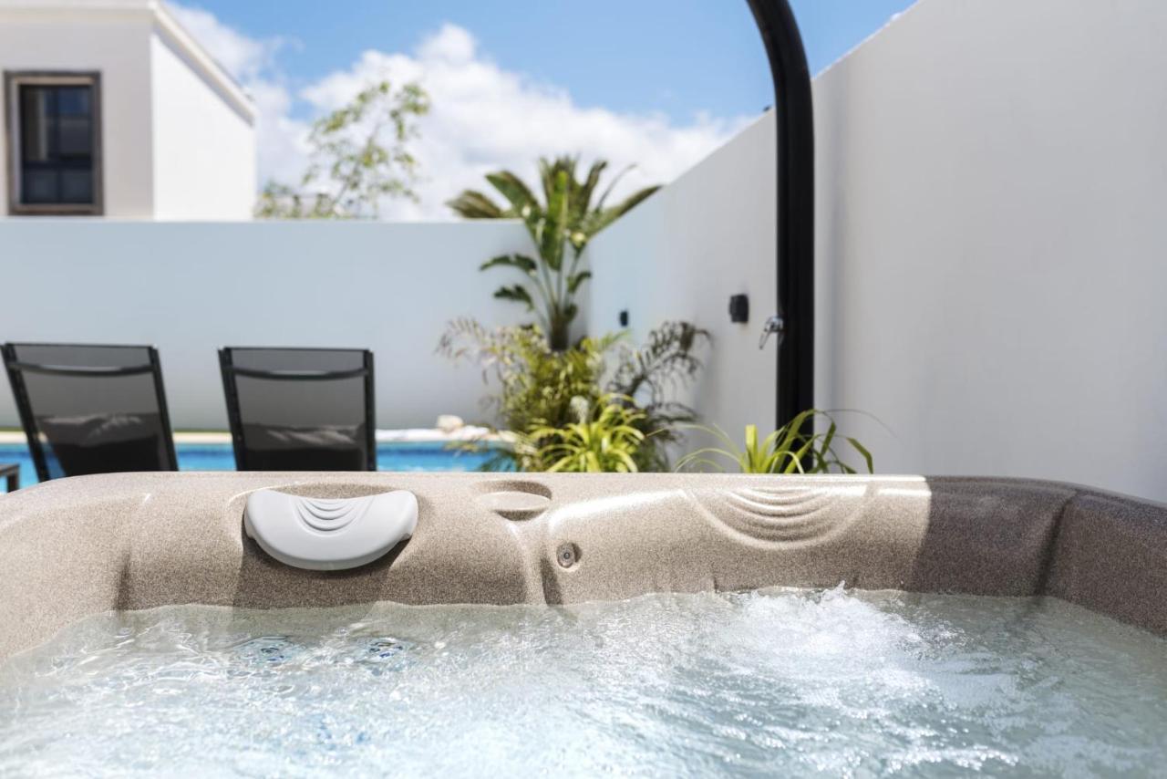 Villa Flamboyan Yaiza  Exteriör bild