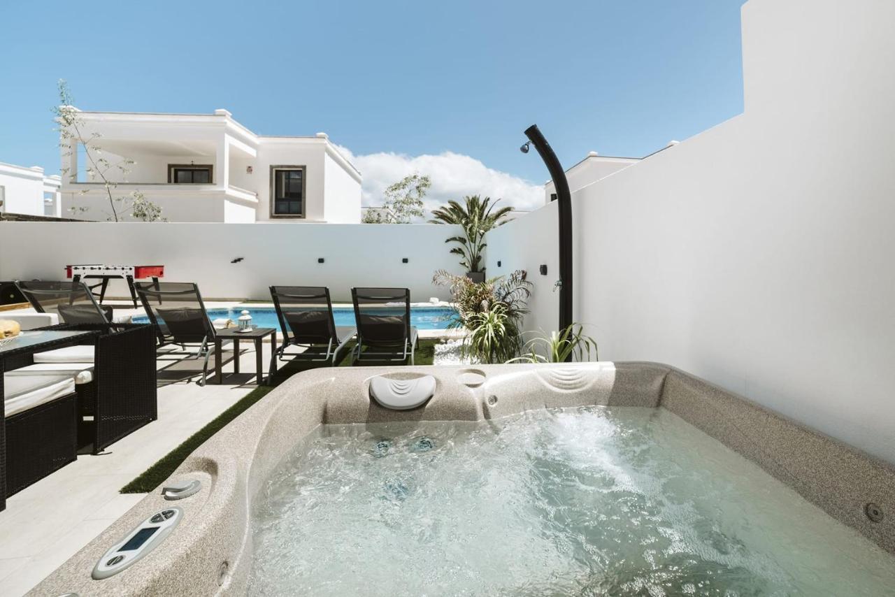 Villa Flamboyan Yaiza  Exteriör bild